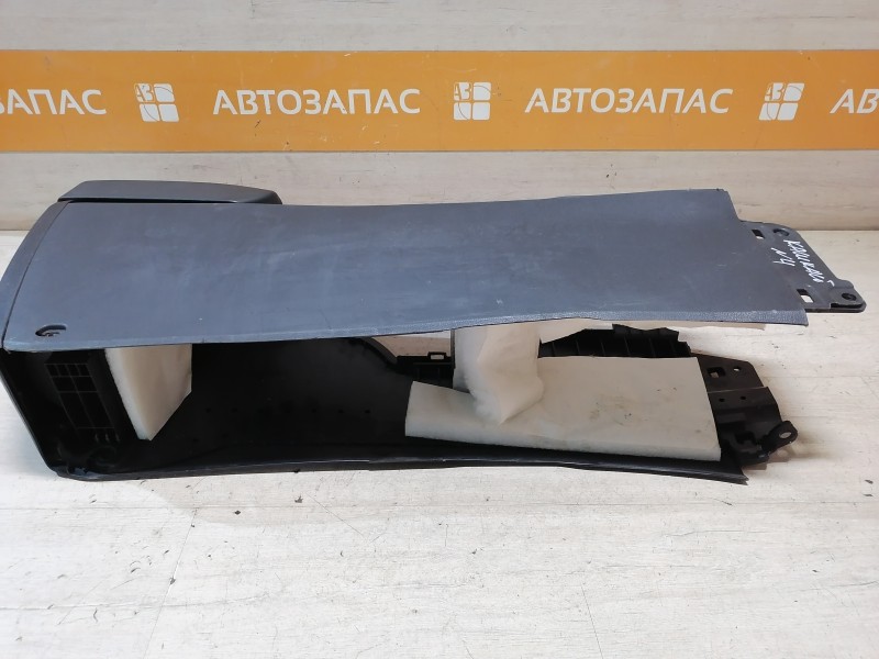 Qashqai №4 консоль центральная подлокотник деф
