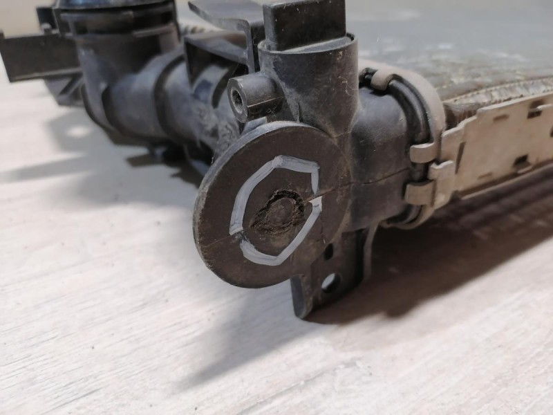 Rover Evoque П радиатор охлаждения двигателя