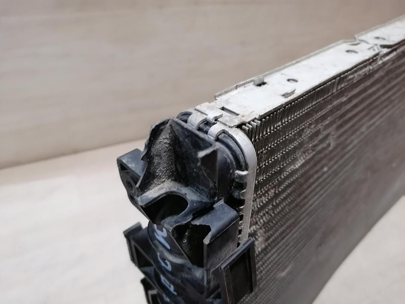 Rover Evoque П радиатор охлаждения двигателя