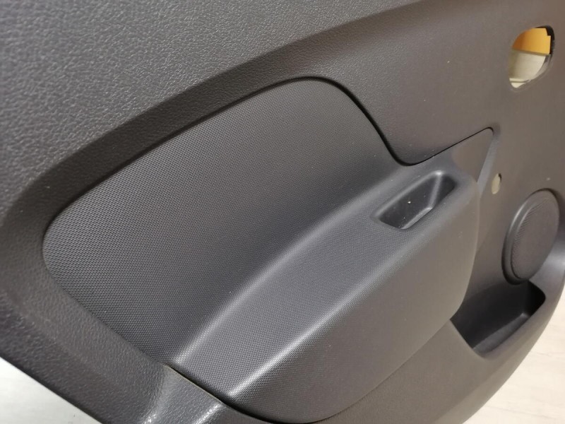 Logan 2 обшивка двери задняя левая мех