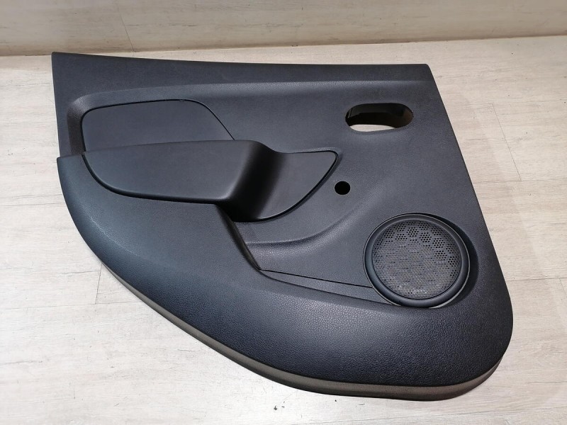 Logan 2 обшивка двери задняя левая мех