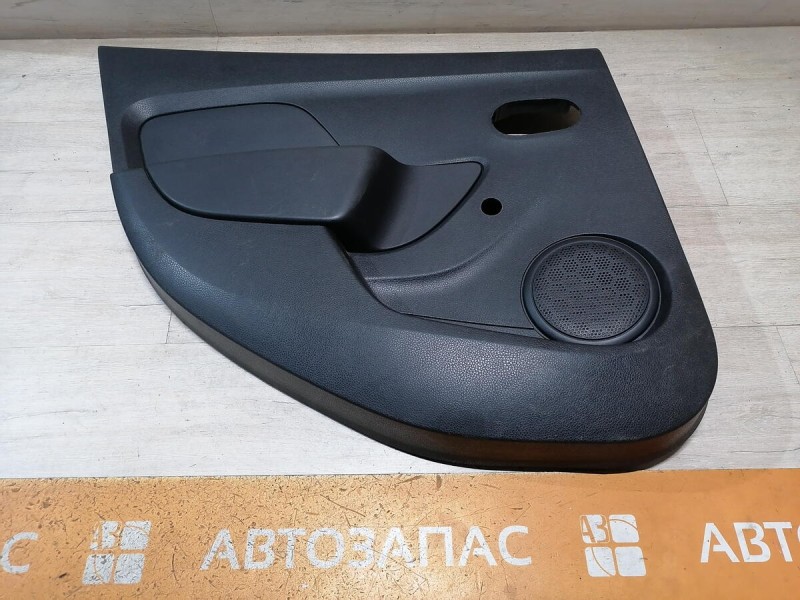 Logan 2 обшивка двери задняя левая мех