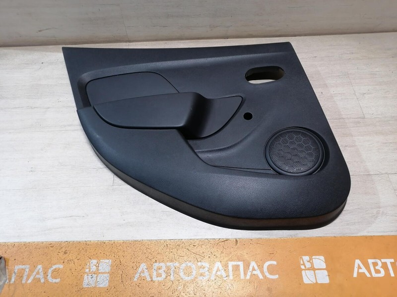 Logan 2 обшивка двери задняя левая мех