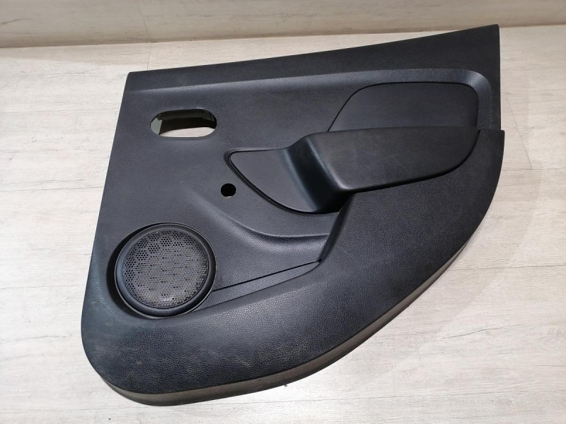 Logan 2 обшивка двери задняя правая мех