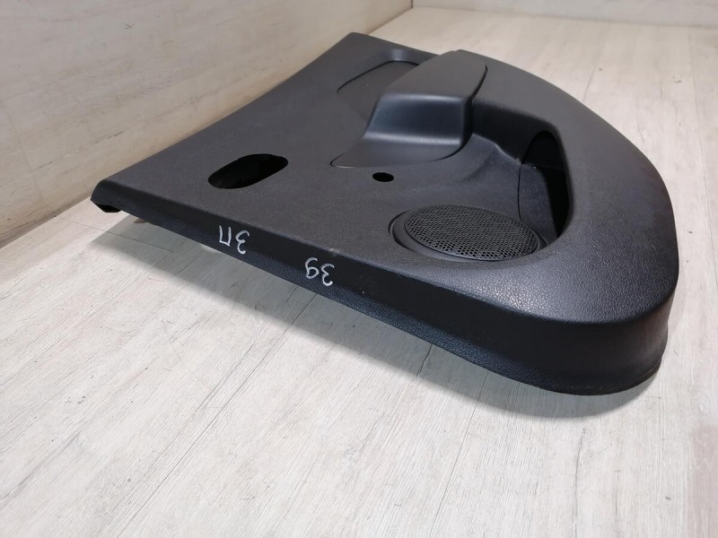 Logan 2 обшивка двери задняя правая мех