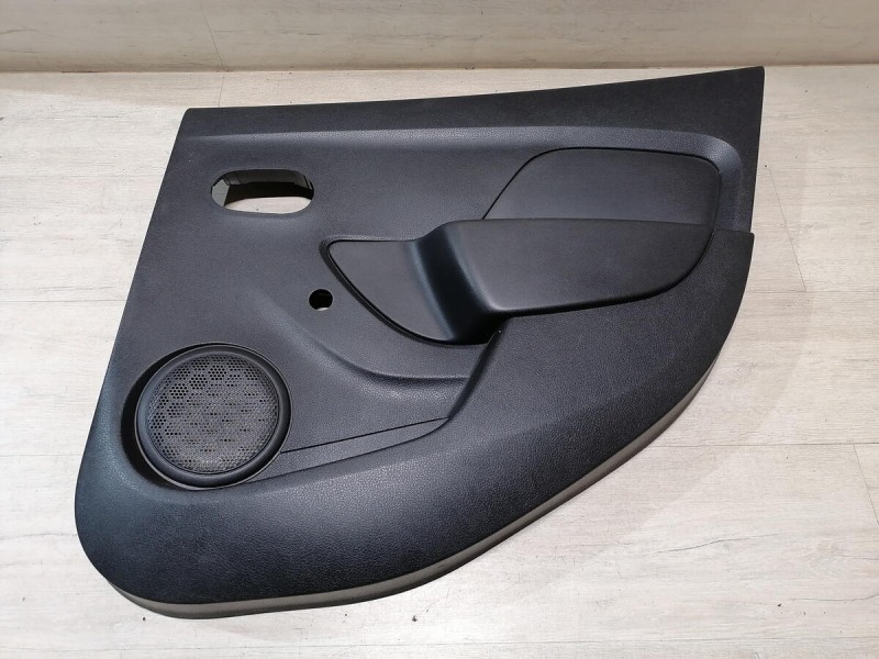 Logan 2 обшивка двери задняя правая мех