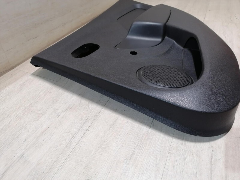 Logan 2 обшивка двери задняя правая мех