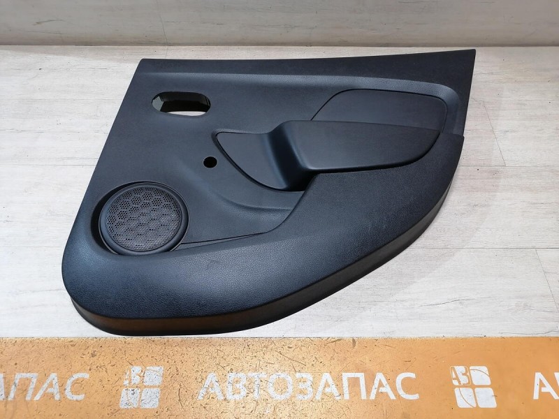 Logan 2 обшивка двери задняя правая мех