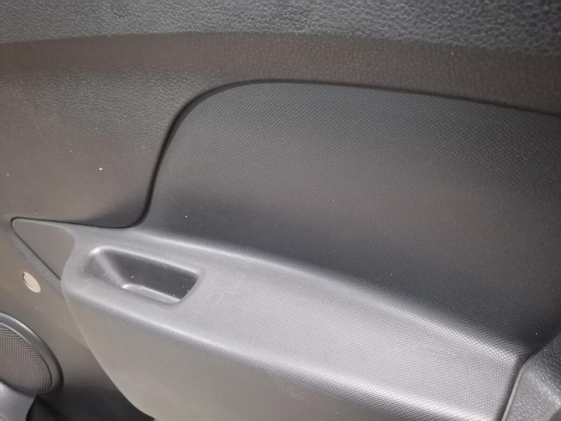 Logan 2 обшивка двери задняя правая мех