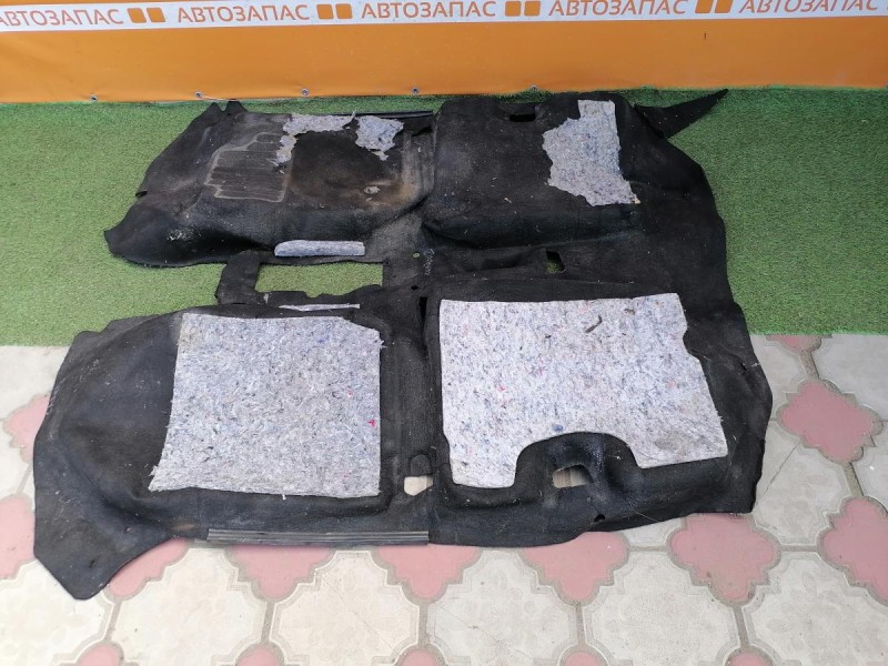 Sandero пол салона