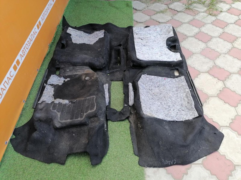 Sandero пол салона