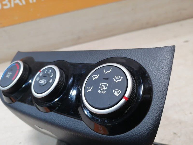 Rio 3 №4 блок управления кондиционером