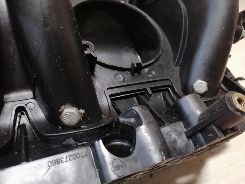 Sandero №10 коллектор впускной 8кл