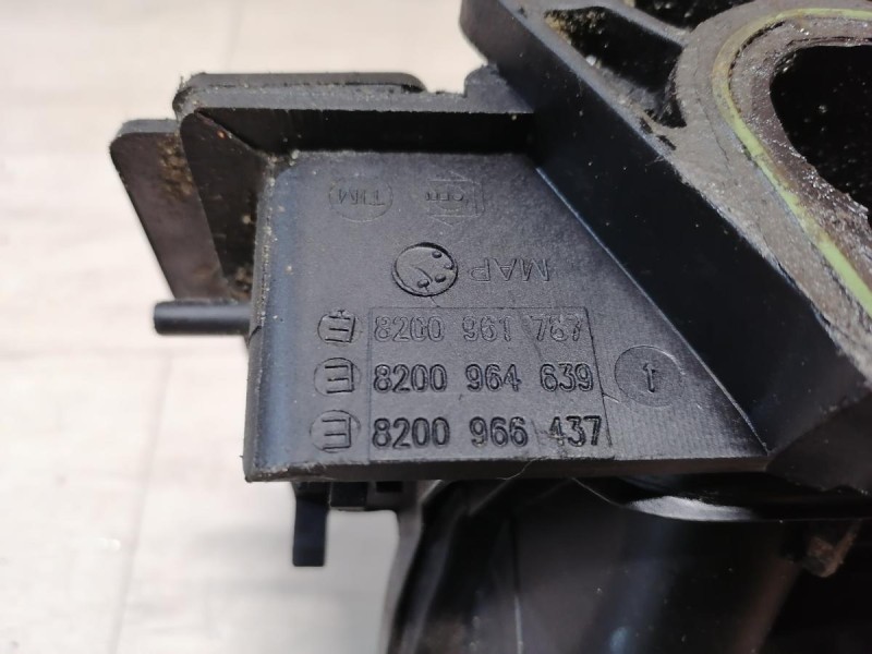 Sandero №10 коллектор впускной 8кл