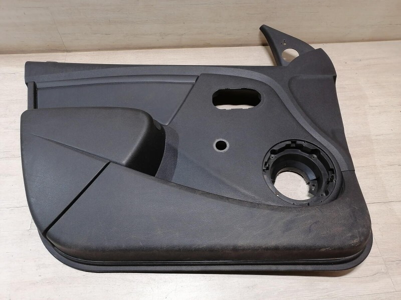 Sandero 1 обшивка двери передняя левая мех
