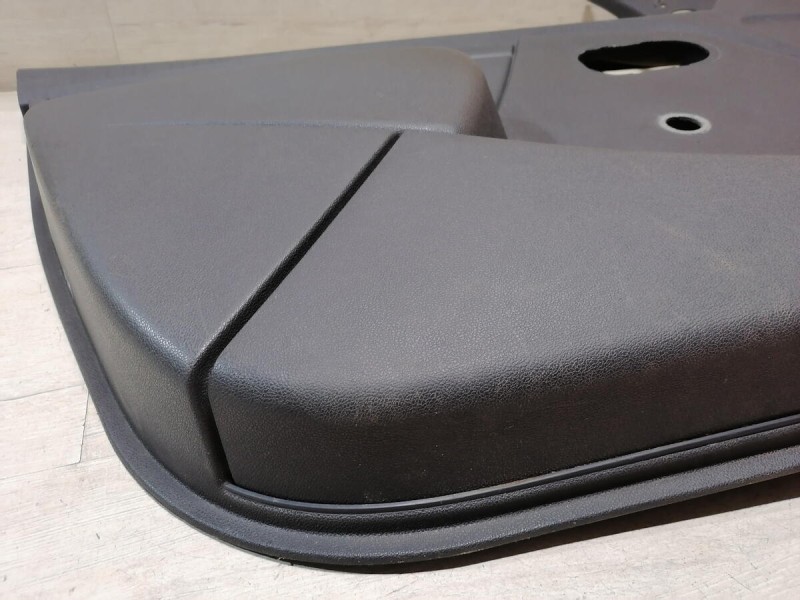 Sandero 1 обшивка двери передняя левая мех