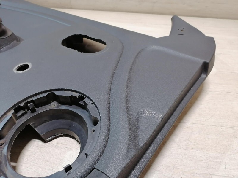 Sandero 1 обшивка двери передняя левая мех