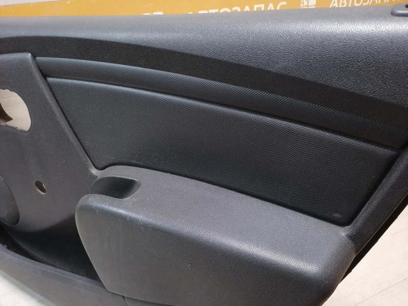 Sandero 1 обшивка двери передняя правая мех