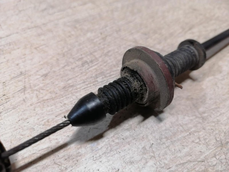 Sandero №10 трос газа