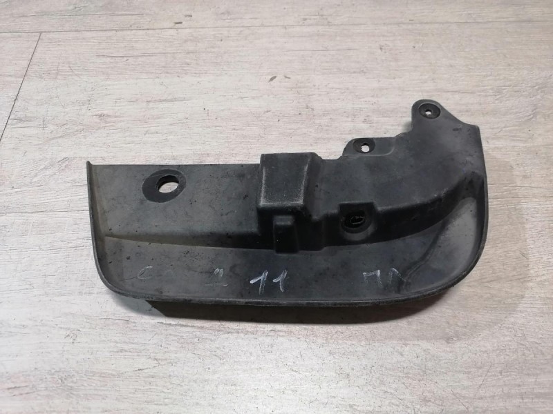 Sandero №11 брызговик передний левый степв