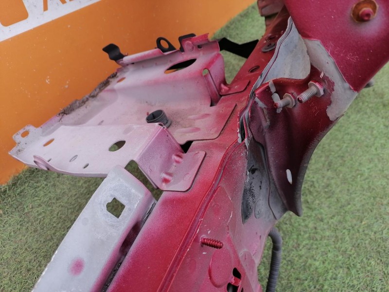 Sandero №11 лонжерон левый деф