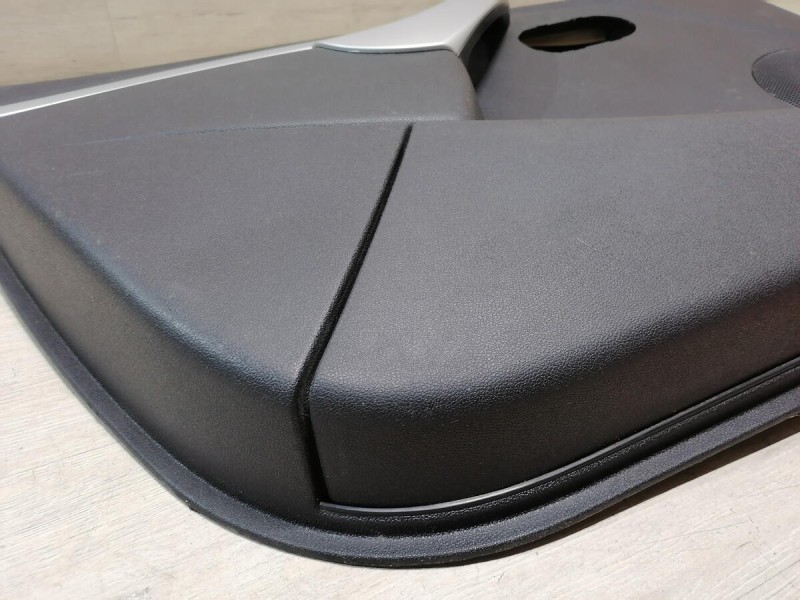 Sandero 1 обшивка двери передняя левая эл