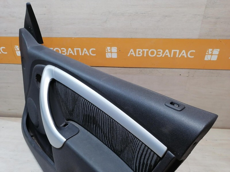 Sandero 1 обшивка двери передняя правая эл