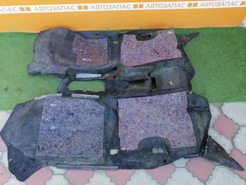 Sandero №2 пол салона