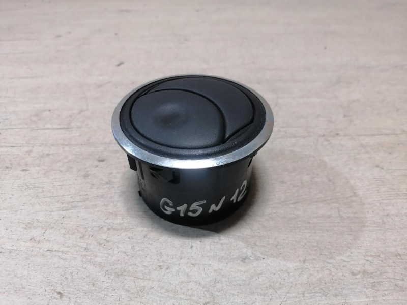 Almera G15 дефлектор торпедо хром