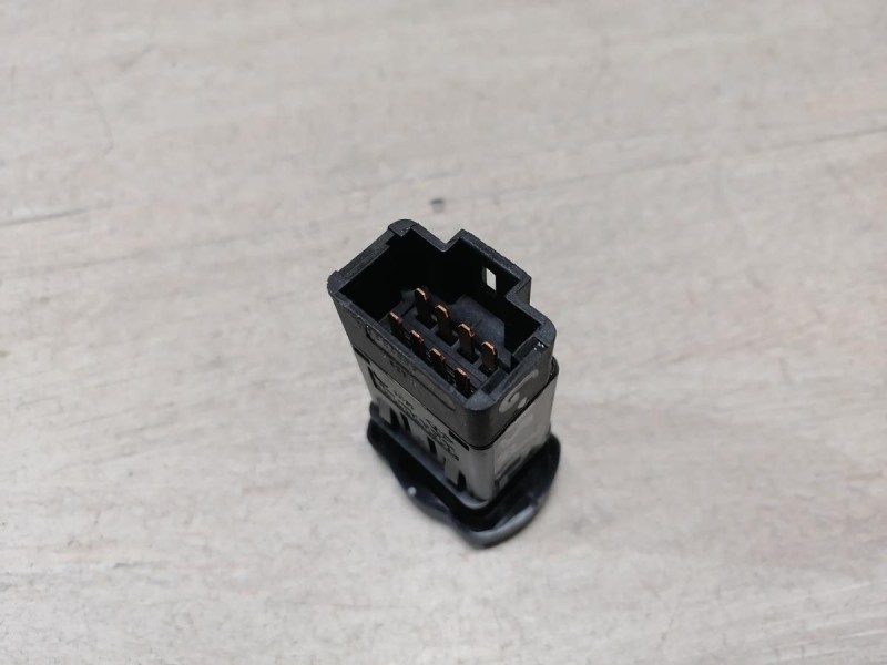 Almera G15 кнопка аварийка