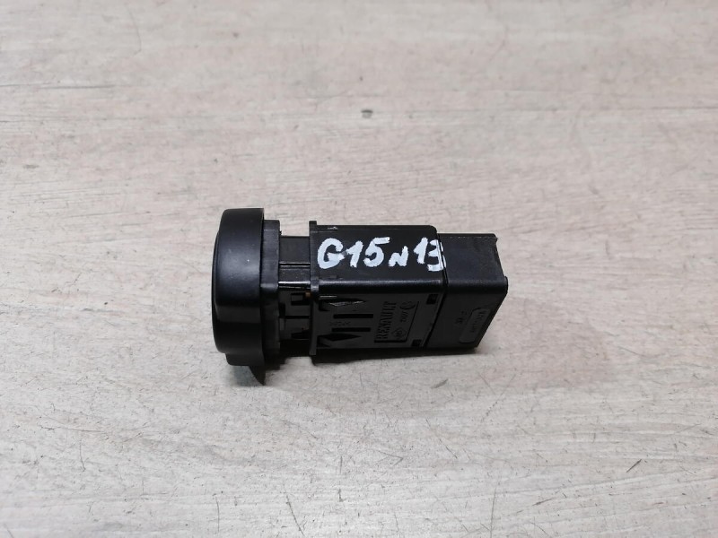 Almera G15 кнопка аварийка