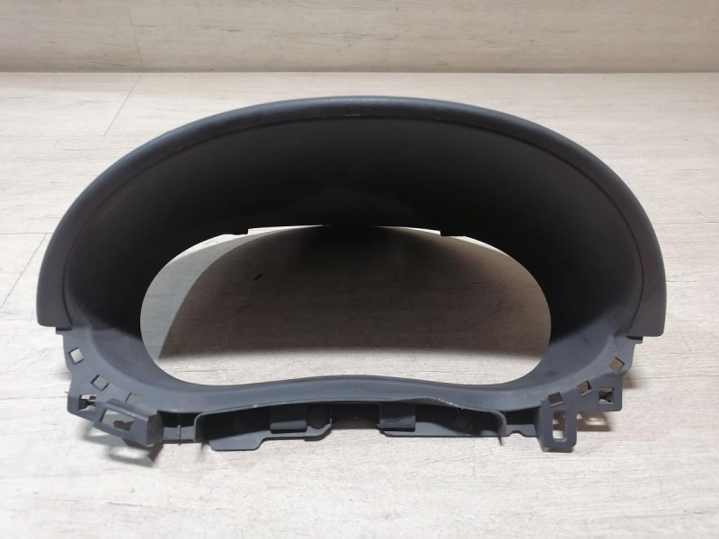 Almera G15 козырек панели приборов