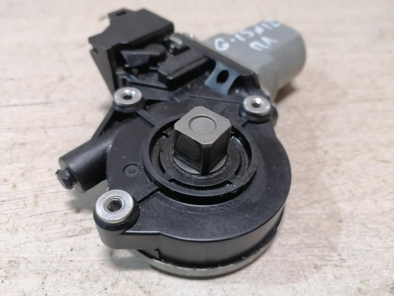 Almera G15 моторчик стеклоподъемника левый