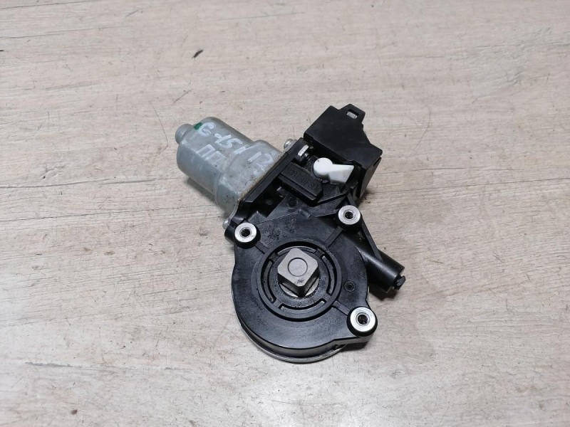 Almera G15 моторчик стеклоподъемника правый