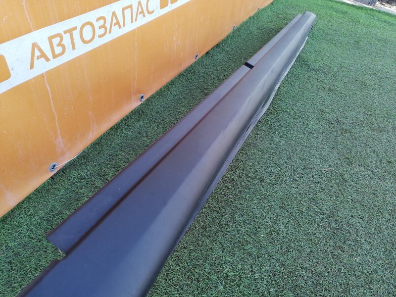 Almera G15 накладка порога наружная правая