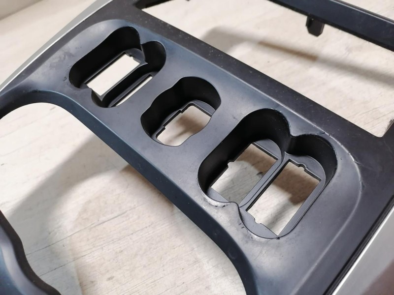 Almera G15 рамка под магнитолу