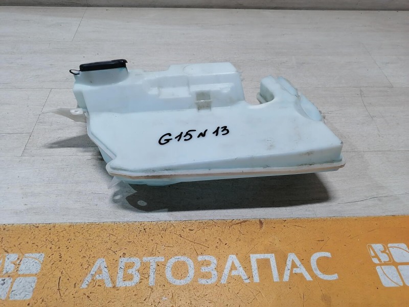 Almera G15 бачок омывателя