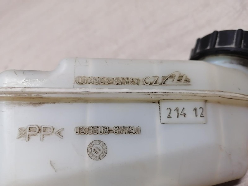 Almera G15 бачок тормозного цилиндра