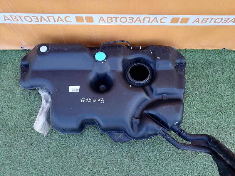 Almera G15 бензобак