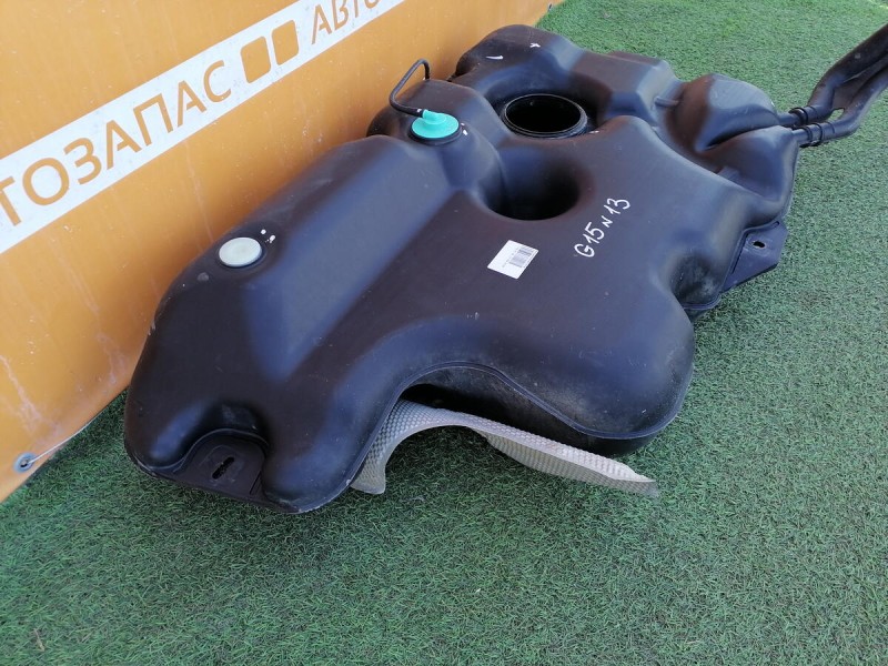 Almera G15 бензобак