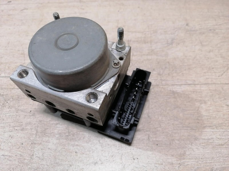 Almera G15 блок АБС ABS