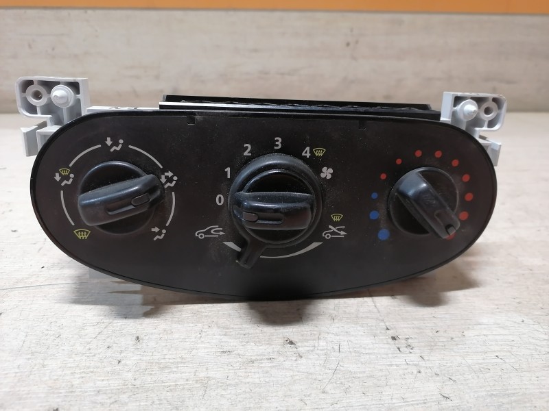 Almera G15 №1 блок управления печкой