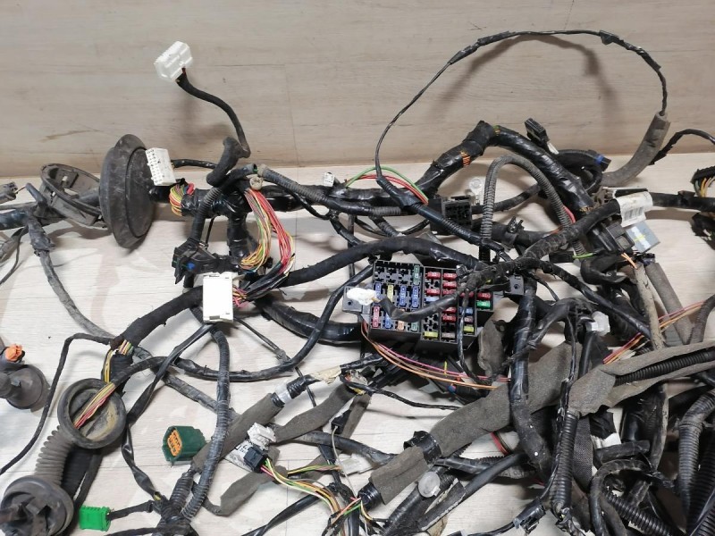 Almera G15 №12 проводка салона деф