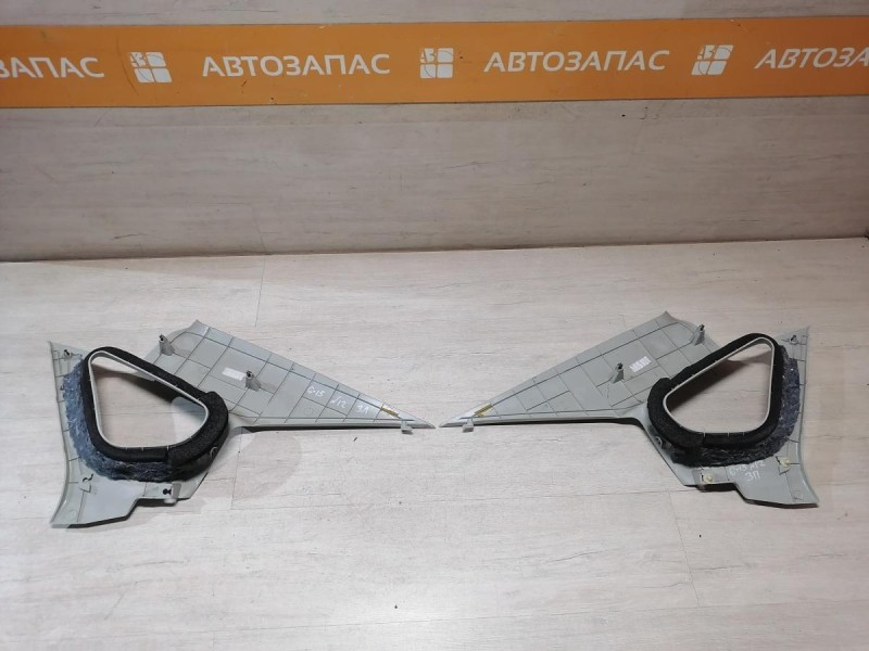 Almera G15 обшивка задней стойки верхняя левая