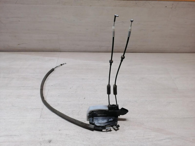 Almera G15 замок двери задний правый