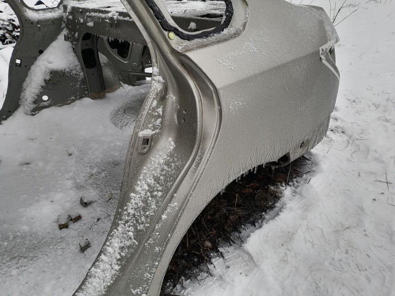 Almera G15 №12 крыло заднее левое деф