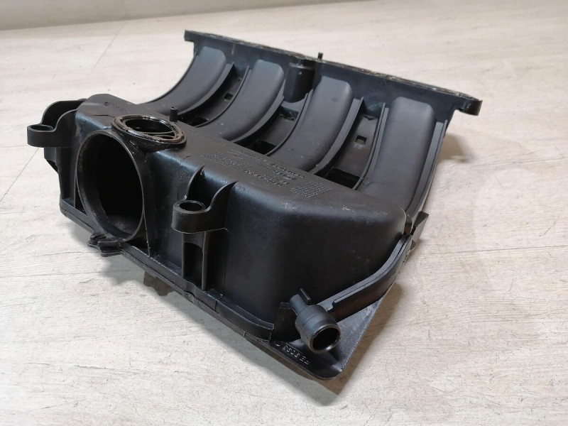 Almera G15 коллектор впускной 16кл K4M