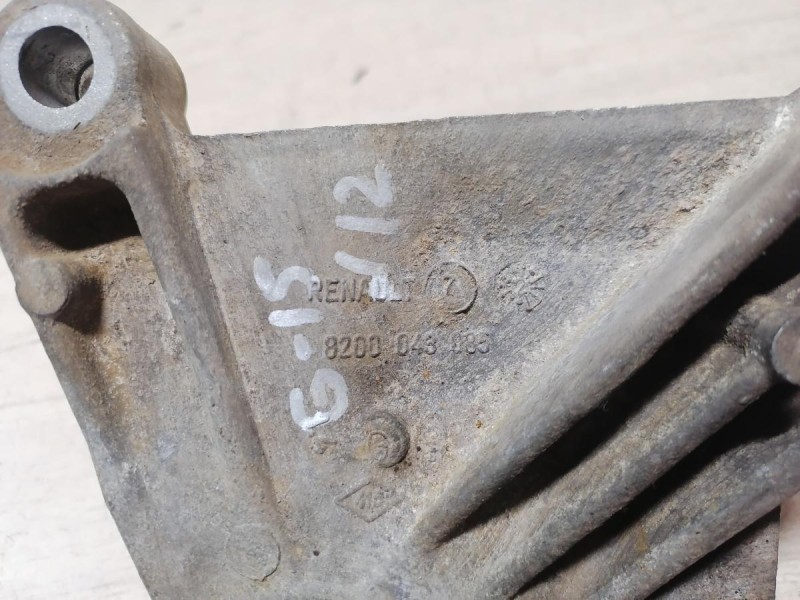 Almera G15 кронштейн верхней подушки коробки акпп