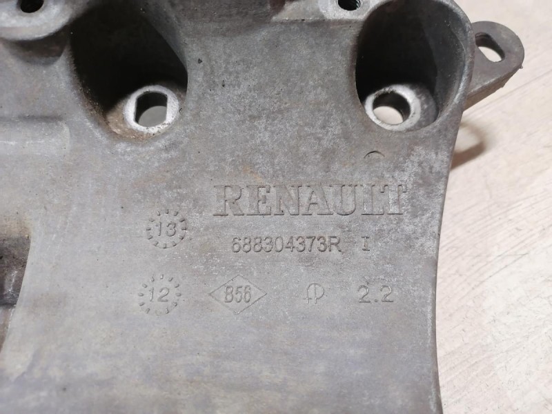 Almera G15 кронштейн генератора кондиционера