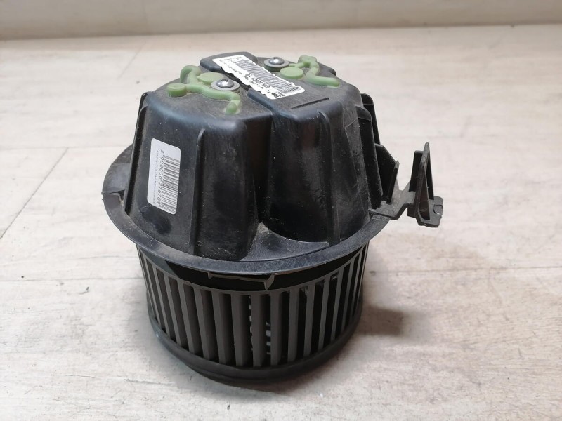 Almera G15 моторчик печки